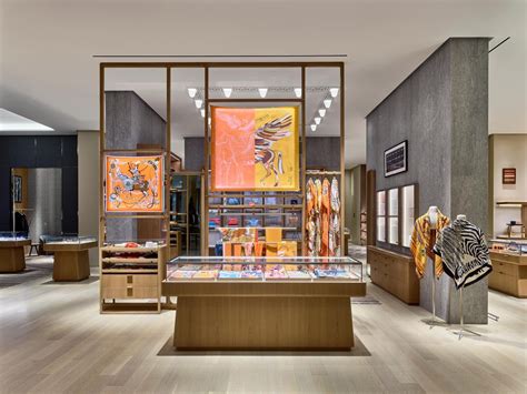 nearest hermes store to me